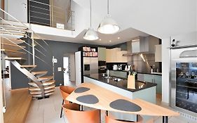 Big And Comfortable Triplex In Knokke