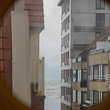 Big And Comfortable Triplex In Knokke Buitenkant foto