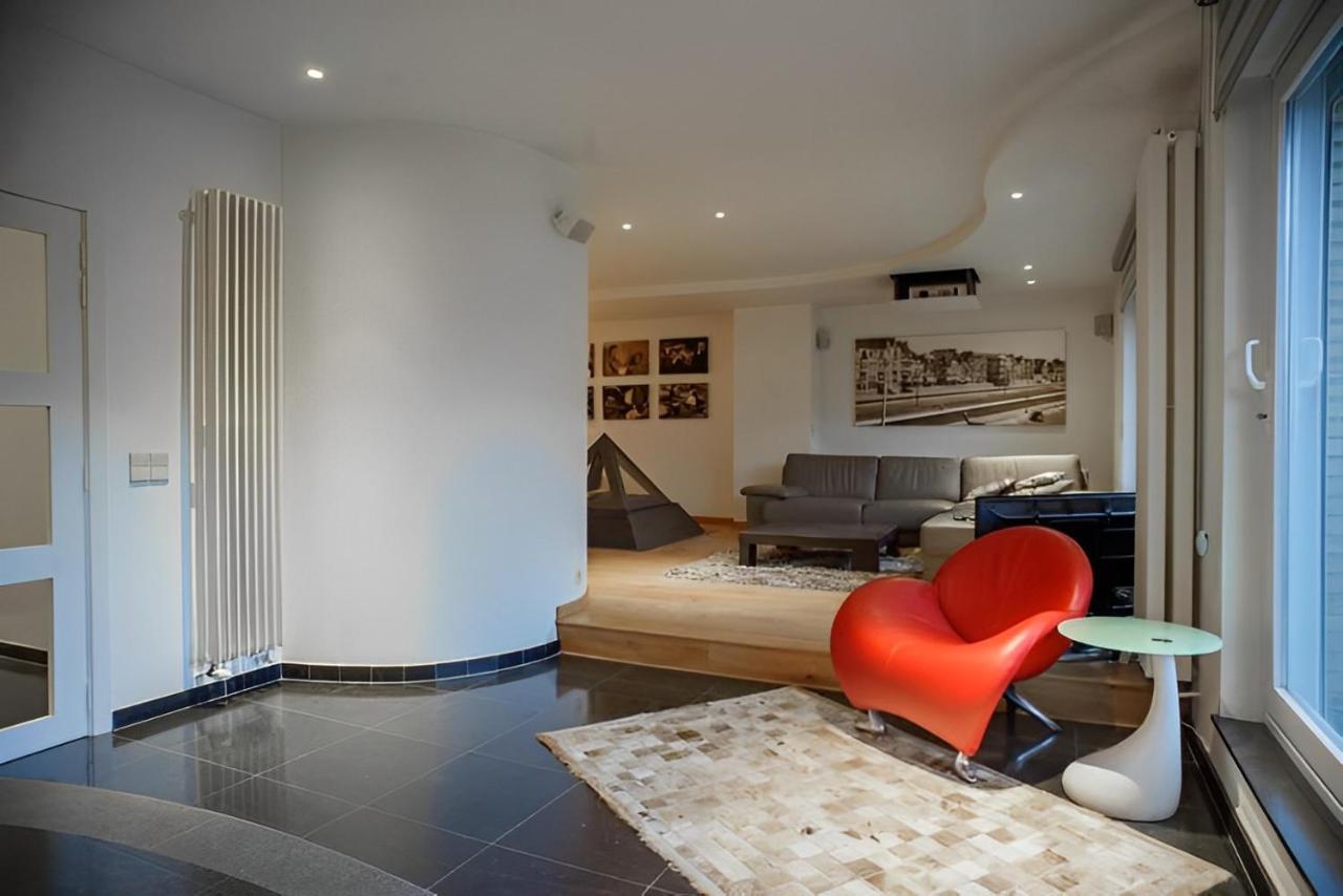 Big And Comfortable Triplex In Knokke Buitenkant foto